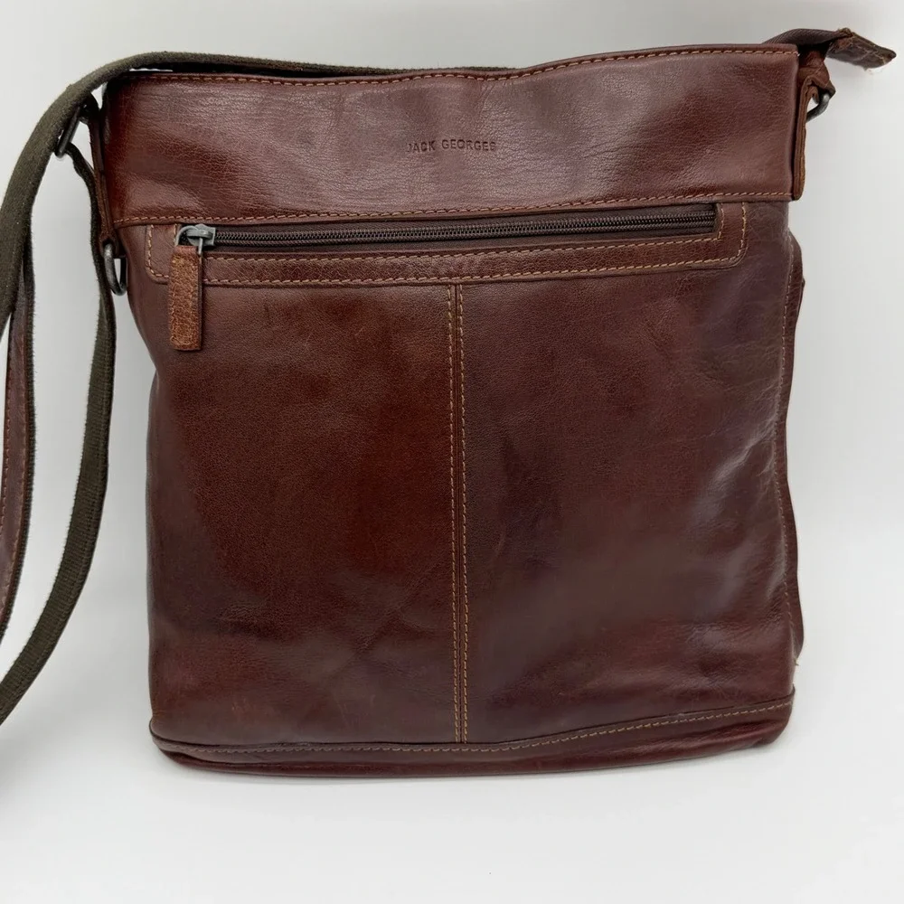 Jack Georges Brown Leather Crossbody Voyager Messenger Bag Vertical Pocket Purse